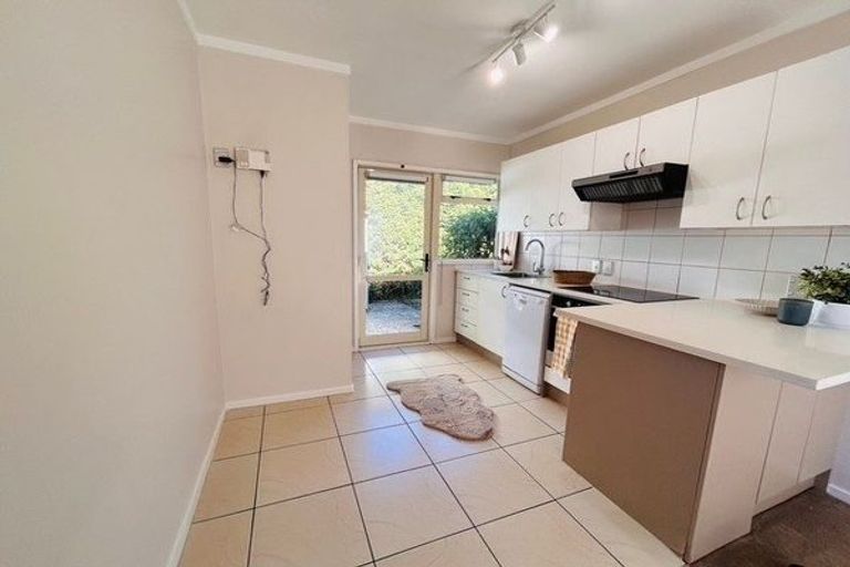Photo of property in 4/4 Meadow Street, Mount Wellington, Auckland, 1062