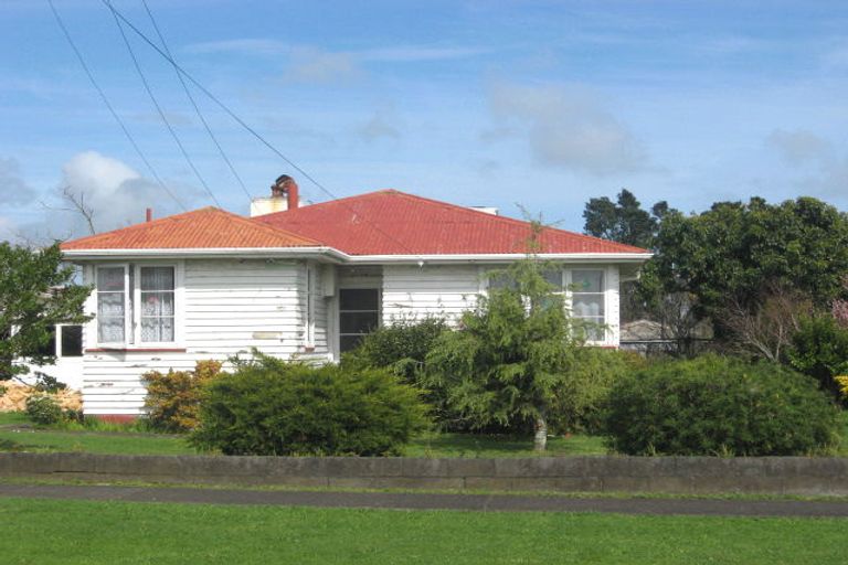 Photo of property in 15 King Street, Waitara, 4320