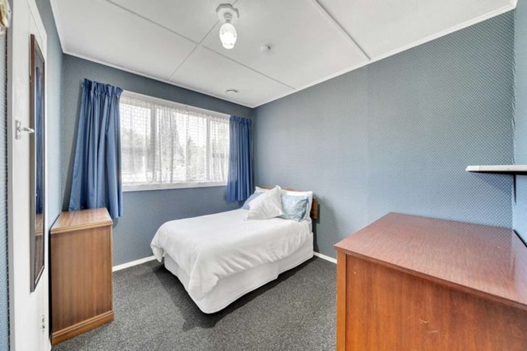 Photo of property in 24 Halsey Street, Clinton, 9534