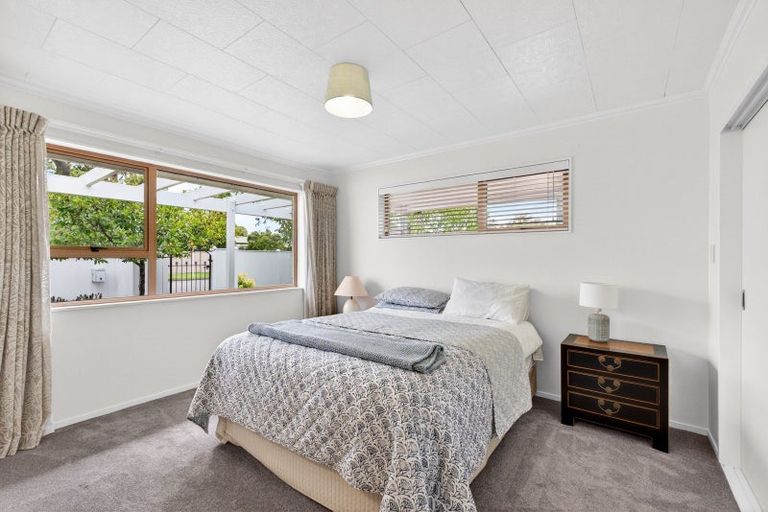 Photo of property in 57 Avenue Road, Greenmeadows, Napier, 4112