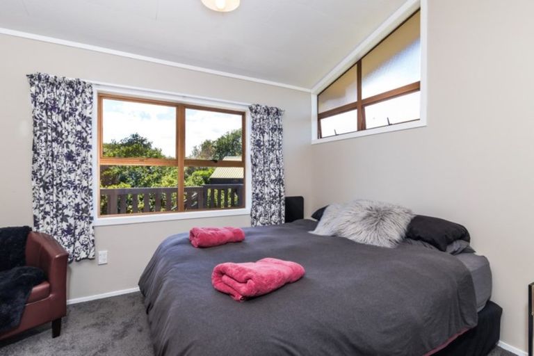 Photo of property in 28 Arrowsmith Avenue, Waipahihi, Taupo, 3330