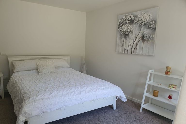 Photo of property in 2 Bressay Way, Waikanae, 5036