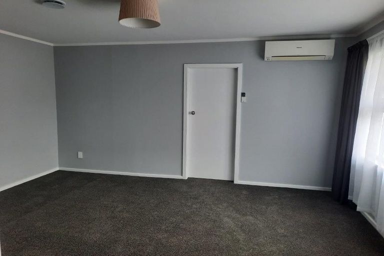 Photo of property in 11 Yarmouth Street, Aranui, Christchurch, 8061