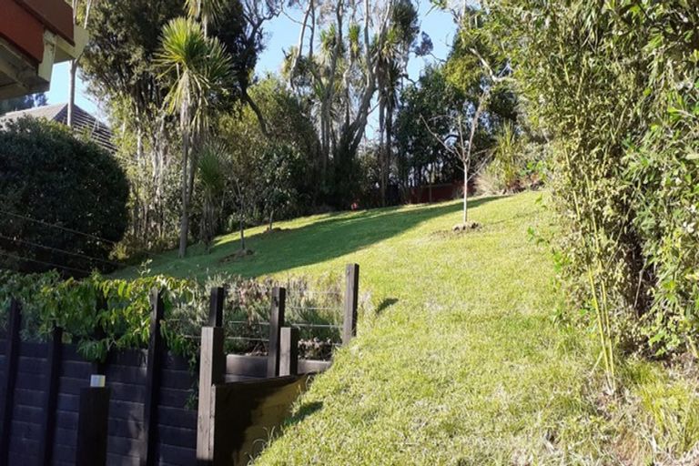 Photo of property in 43 Evans Road, Glen Eden, Auckland, 0602