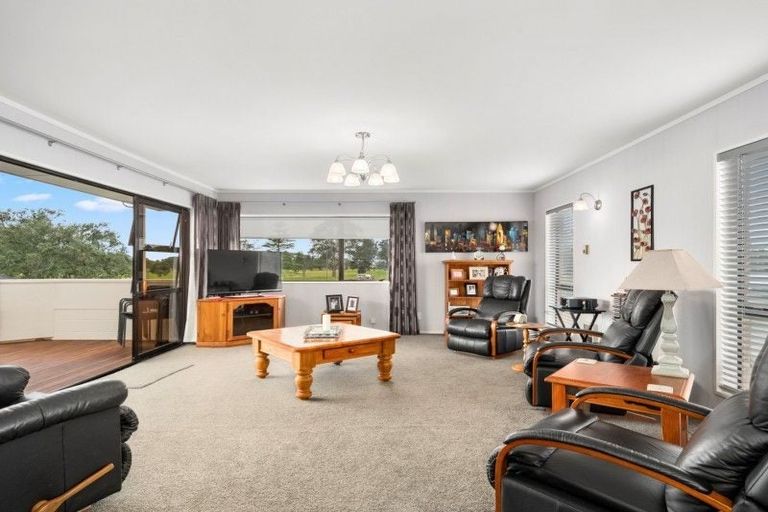 Photo of property in 8a Ascot Place, Mount Maunganui, 3116