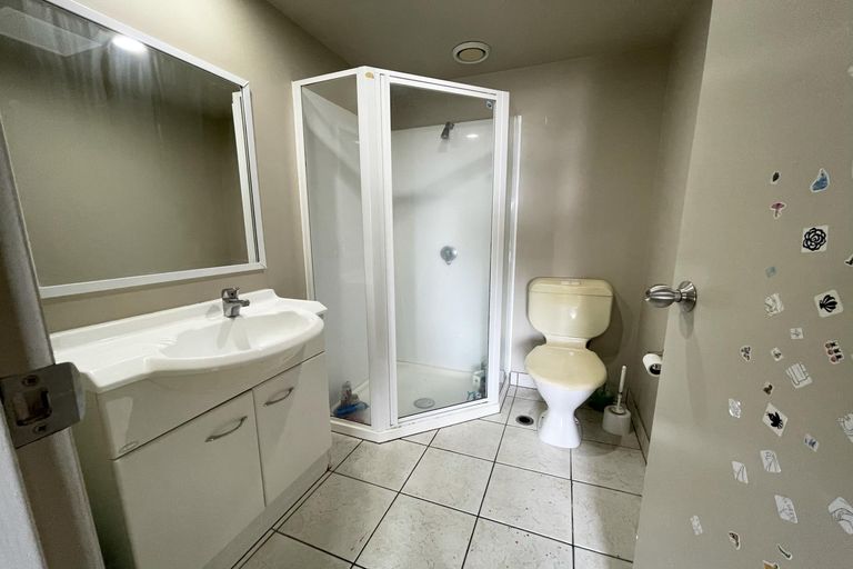 Photo of property in 3e/10 Crown Lynn Place, New Lynn, Auckland, 0600