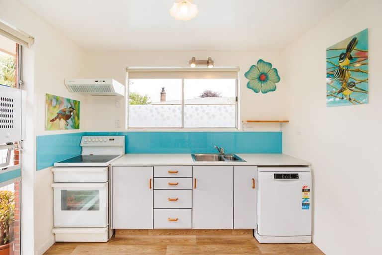 Photo of property in 2/361 Botanical Road, West End, Palmerston North, 4412