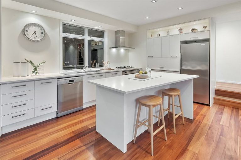 Photo of property in 93 Park Rise, Campbells Bay, Auckland, 0630