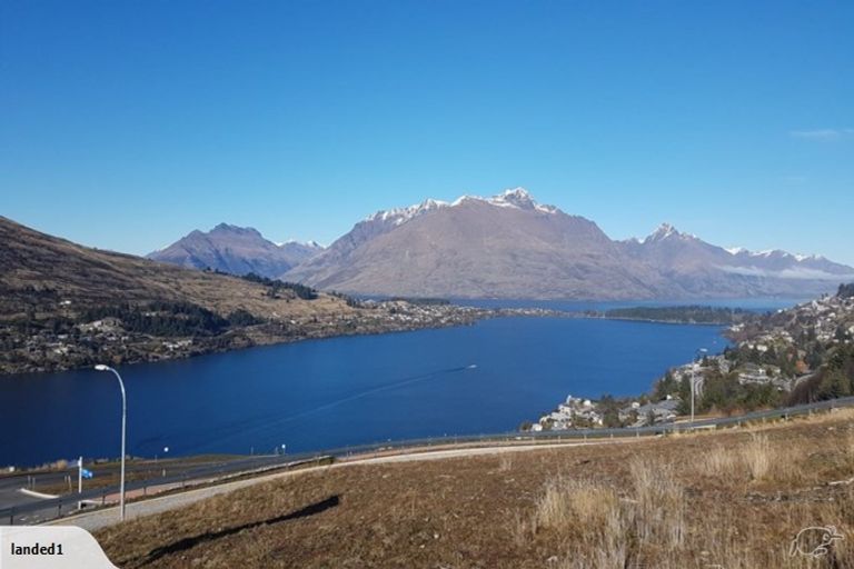 Photo of property in 8 Florence Close, Queenstown Hill, Queenstown, 9300