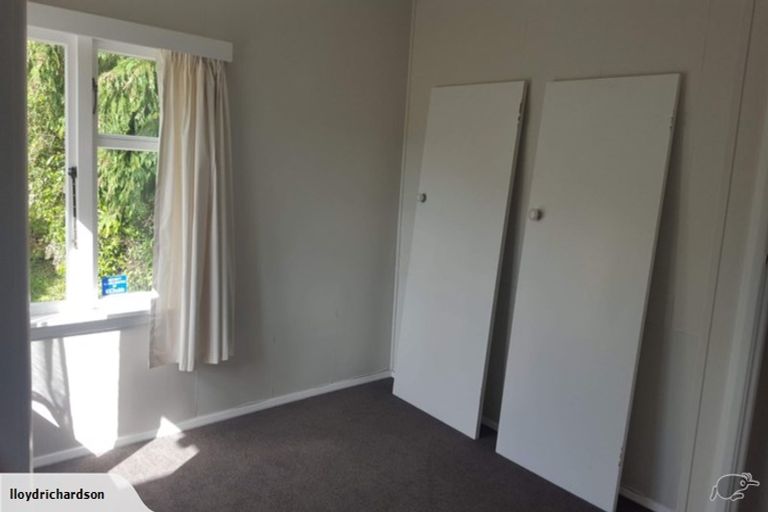 Photo of property in 12 Lytton Street, Wadestown, Wellington, 6012