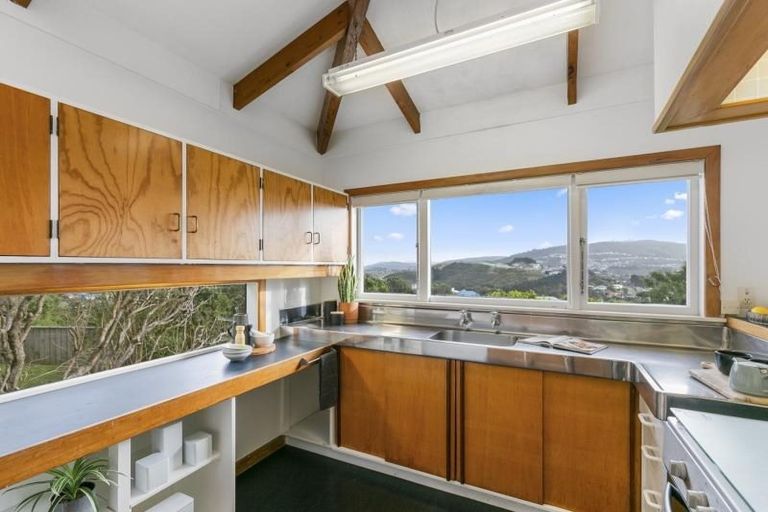 Photo of property in 89 Black Rock Road, Newlands, Wellington, 6037