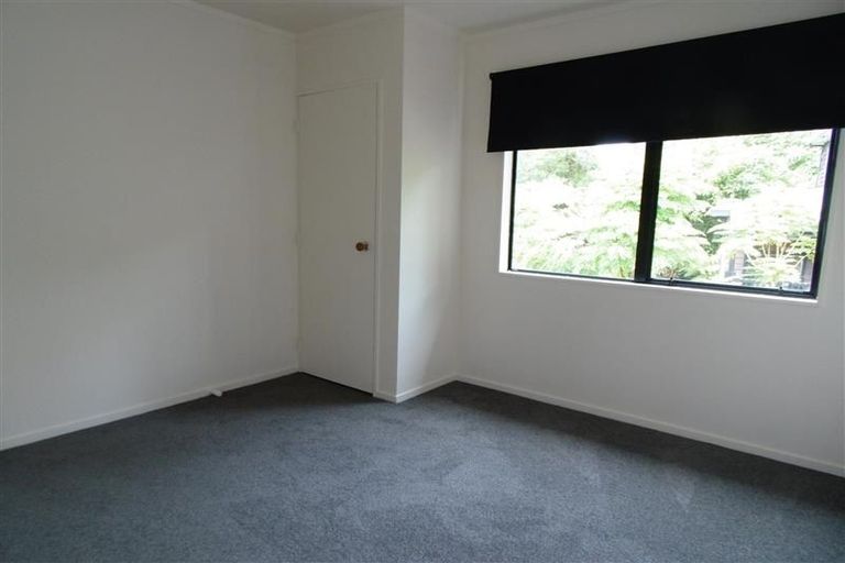 Photo of property in 2/32 Nigel Road, Browns Bay, Auckland, 0630