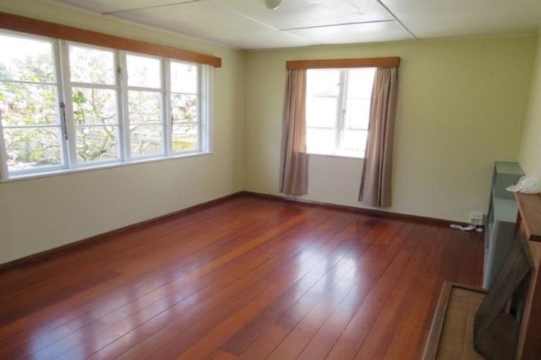 Photo of property in 18 Plympton Street, Brooklands, New Plymouth, 4310