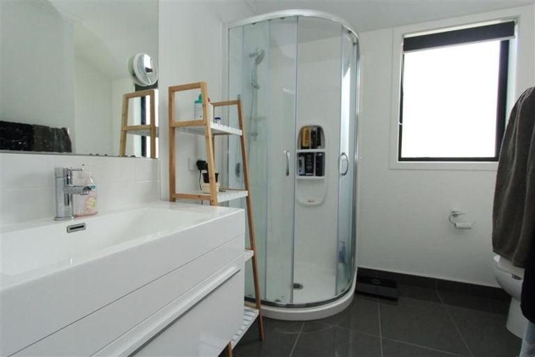 Photo of property in 9a Warwick Avenue, St Andrews, Hamilton, 3200