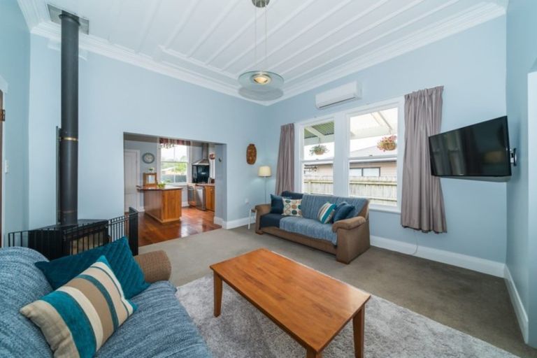 Photo of property in 29 Charles Cross Street, Longburn, Palmerston North, 4412