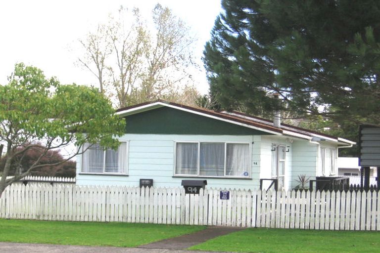 Photo of property in 94 Borich Road, Sunnyvale, Auckland, 0612
