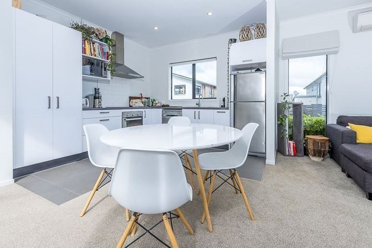 Photo of property in 7 Flounder Road, Hobsonville, Auckland, 0616