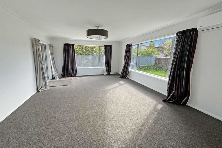 Photo of property in 1/12 Molesworth Place, Somerfield, Christchurch, 8024