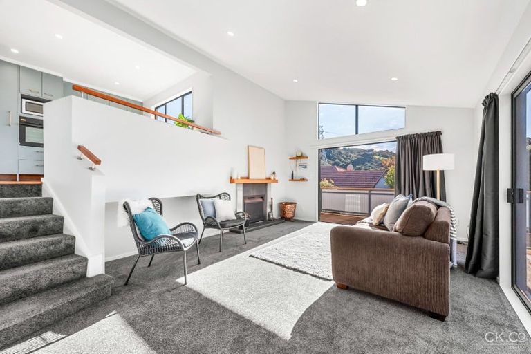 Photo of property in 175 Tirohanga Road, Tirohanga, Lower Hutt, 5010