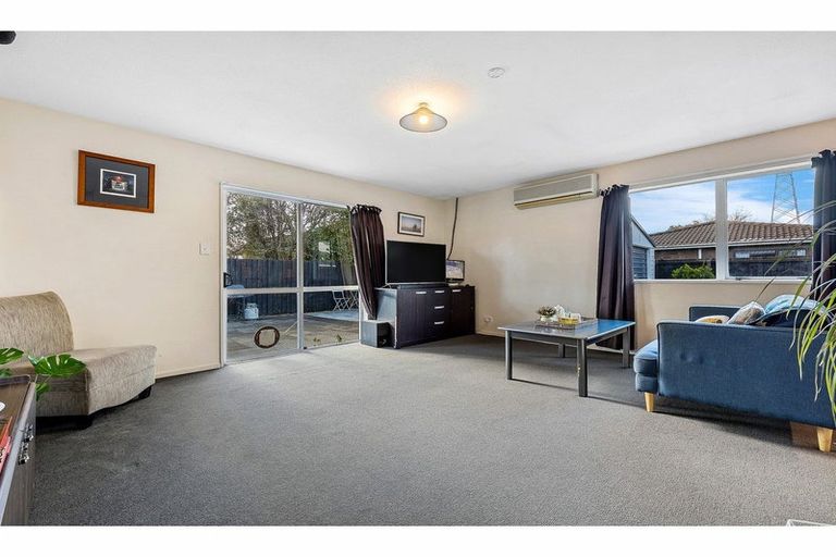Photo of property in 2/7 Hindess Street, Halswell, Christchurch, 8025