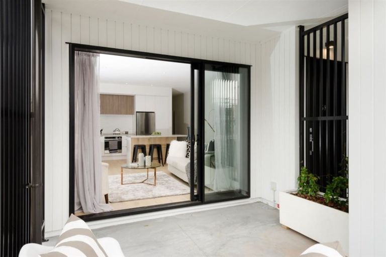 Photo of property in 69 Rangihina Road, Hobsonville, Auckland, 0616