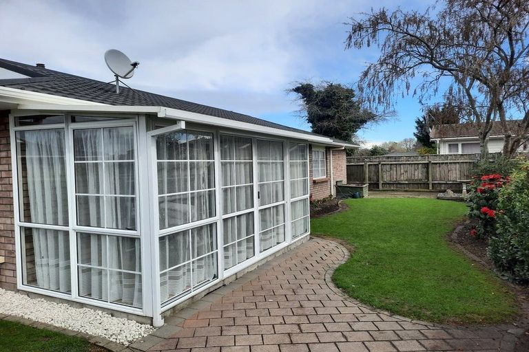 Photo of property in 2 Kingston Street, Awapuni, Palmerston North, 4412