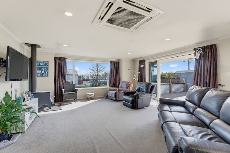 Photo of property in 2 Redwood Street, Temuka, 7920