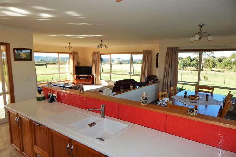 Photo of property in 415 Te Ahu Ahu Road, Waimate North, Kaikohe, 0472