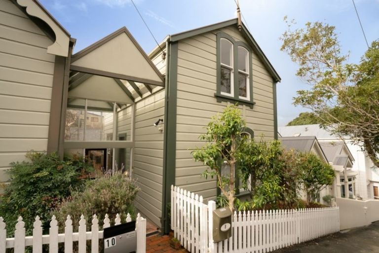 Photo of property in 8 Saint Mary Street, Thorndon, Wellington, 6011