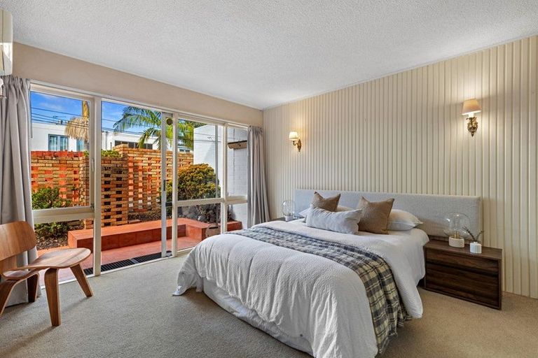 Photo of property in 1/78 Kitchener Road, Milford, Auckland, 0620