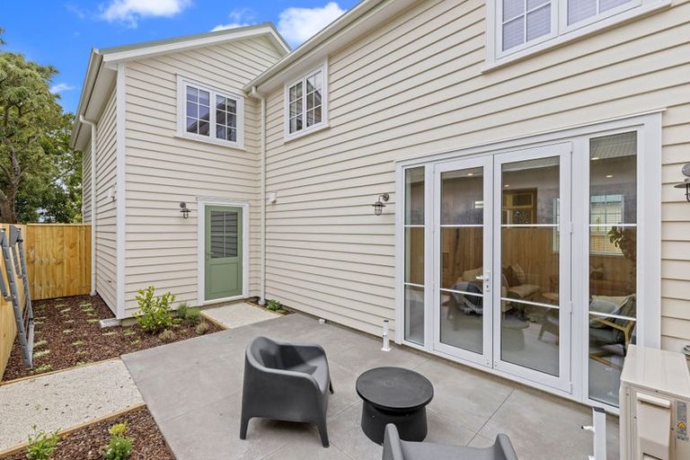 Photo of property in 2/44 Cleveland Street, Edgeware, Christchurch, 8013