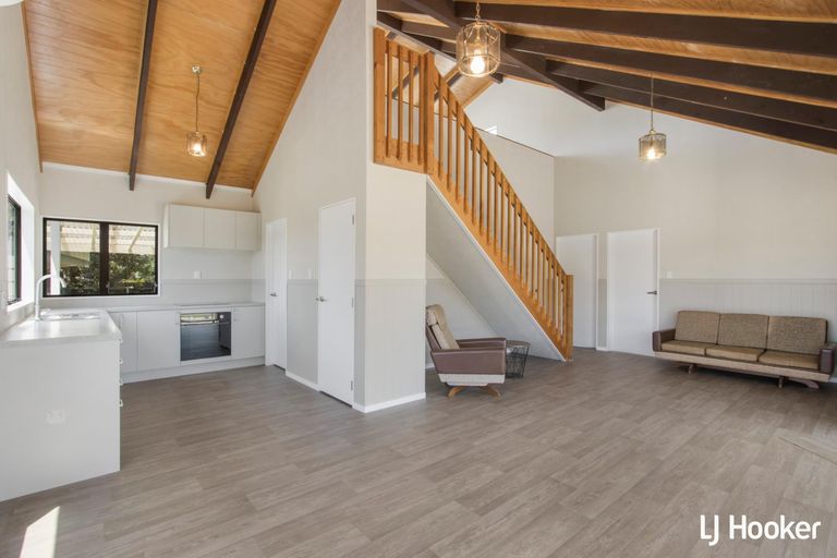 Photo of property in 1 Patterson Place, Waihi Beach, 3611