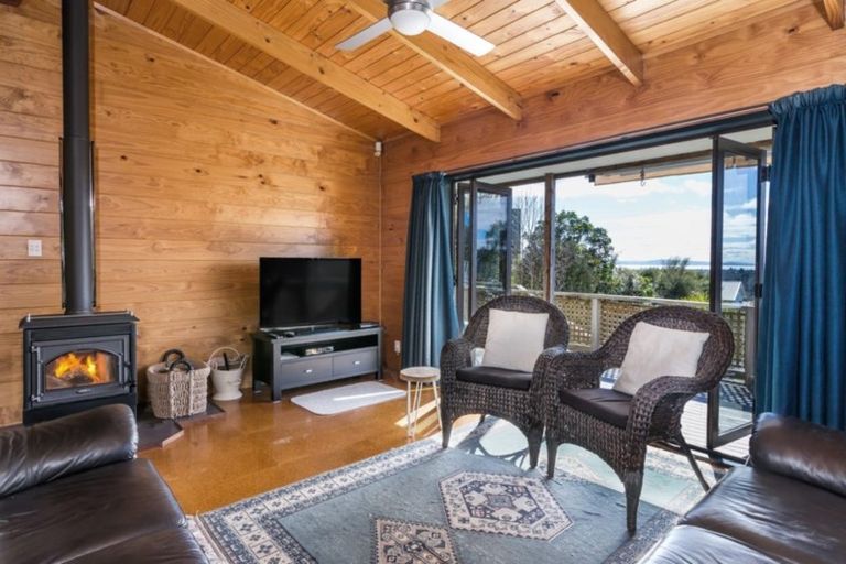 Photo of property in 14 Paurini Place, Motuoapa, Turangi, 3382