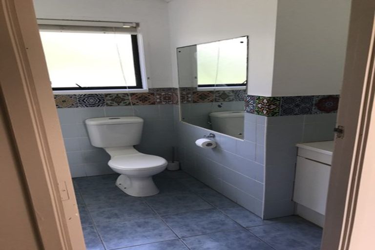 Photo of property in 57 Powrie Street, Glenfield, Auckland, 0629