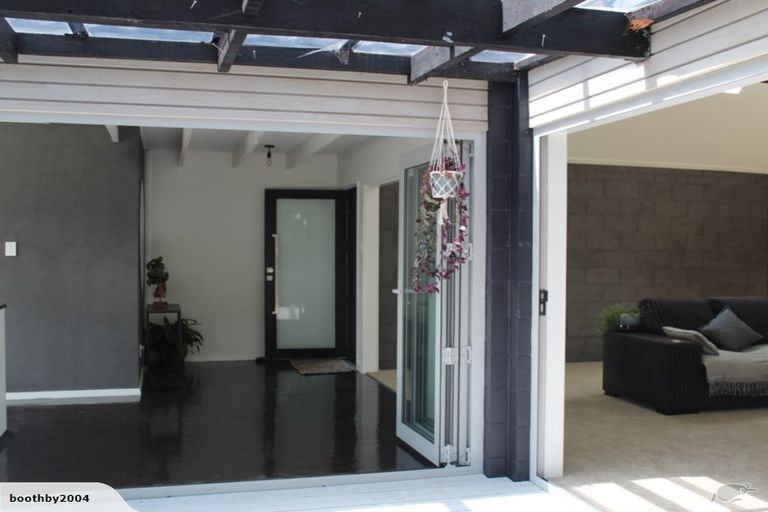 Photo of property in 61 Johns Road, Rangiora, 7400