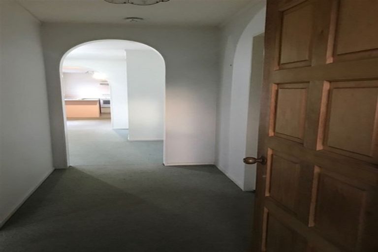 Photo of property in 8 Tern Place, Unsworth Heights, Auckland, 0632