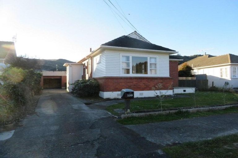 Photo of property in 139 Reynolds Street, Taita, Lower Hutt, 5011