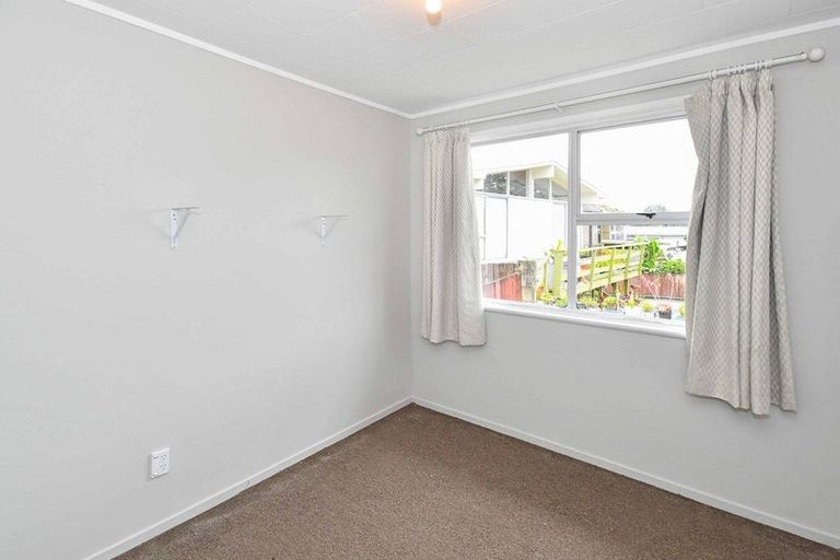 Photo of property in 9 Selsey Lane, Manurewa, Auckland, 2102