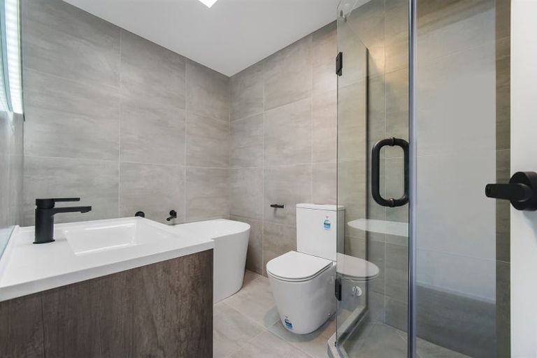 Photo of property in 12 Pleasant Way, Matakatia, Whangaparaoa, 0930