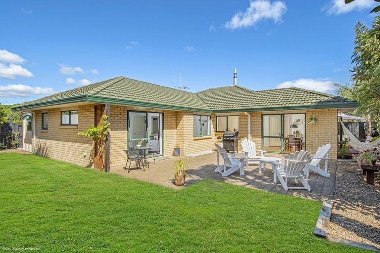 Photo of property in 7 Karia Grove, Papamoa Beach, Papamoa, 3118