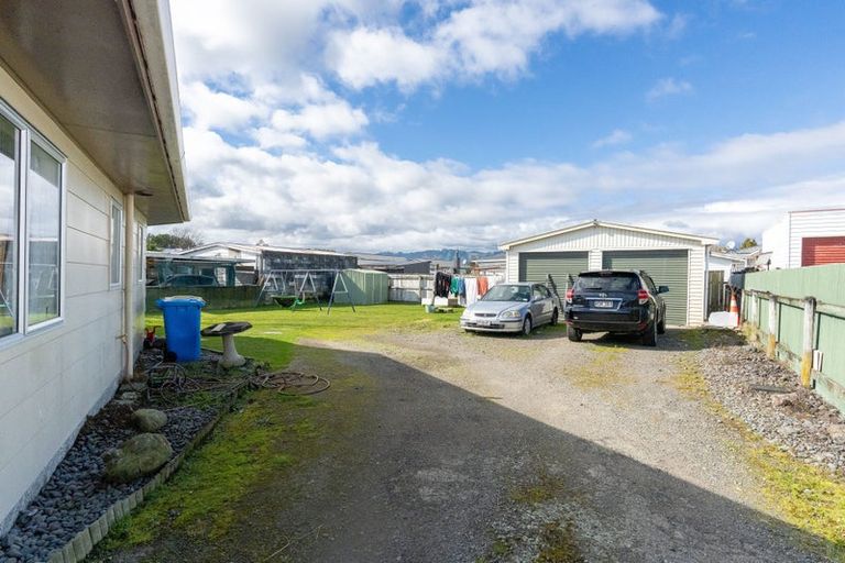 Photo of property in 4 Roslyn Road, Levin, 5510