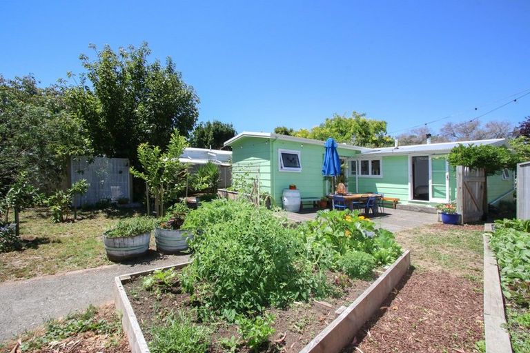 Photo of property in 11-13 Kuku Street, Te Awanga, 4102