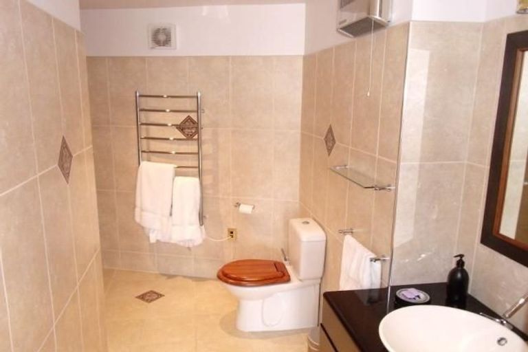 Photo of property in 3/1 Emerson Street, Napier South, Napier, 4110