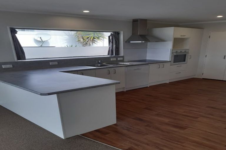 Photo of property in 784 Whangaparaoa Road, Manly, Whangaparaoa, 0930