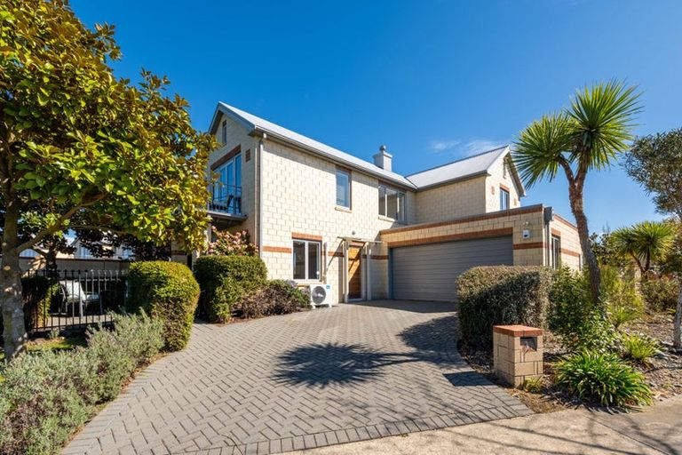 Photo of property in 2 Waterford Avenue, Northwood, Christchurch, 8051
