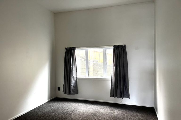 Photo of property in 203 Melbourne Road, Island Bay, Wellington, 6023