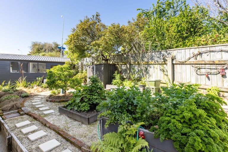 Photo of property in 21 Cameron Road, Bluff Hill, Napier, 4110