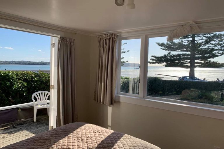 Photo of property in 1 Hattaway Avenue, Bucklands Beach, Auckland, 2012