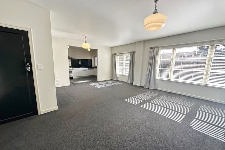 Photo of property in 77 Kahu Road, Fendalton, Christchurch, 8041