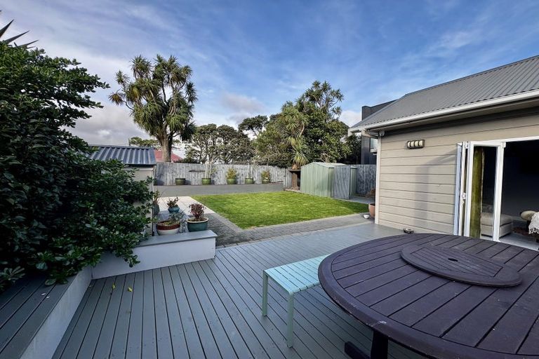 Photo of property in 18 Cuba Street, Petone, Lower Hutt, 5012